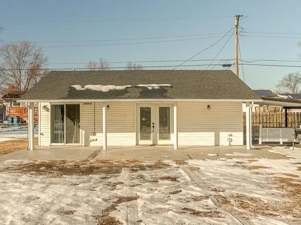 441 Illinois Ave, South Roxana, IL 62087