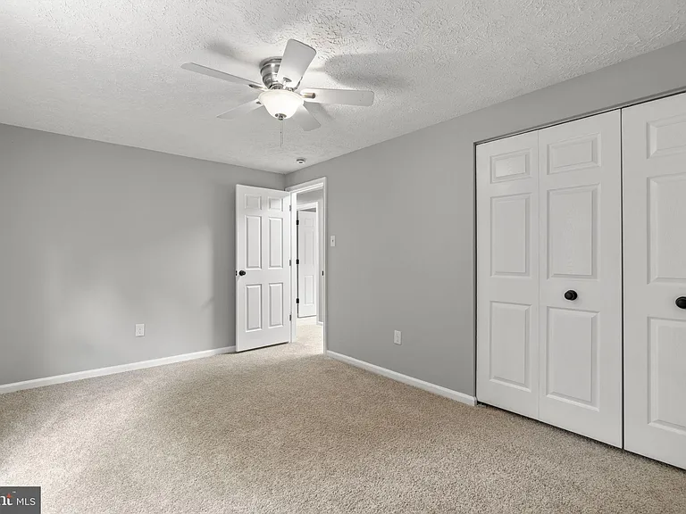 8428 Braddock Way — Photo 30