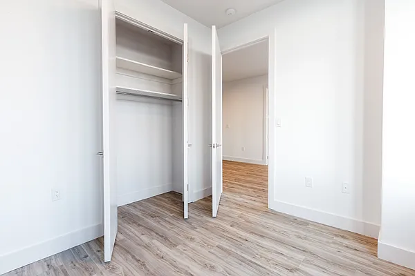 Rented by Nooklyn NYC LLC | media 9