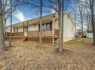 102 Rosedale Dr, Stephens City, VA 22655