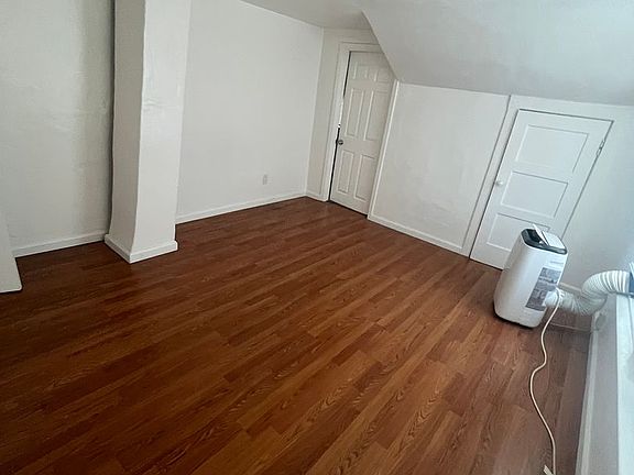 5th image of 1210 11th St APT 3