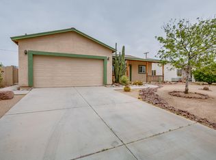 281 W Peretz Cir, Morristown, AZ 85342