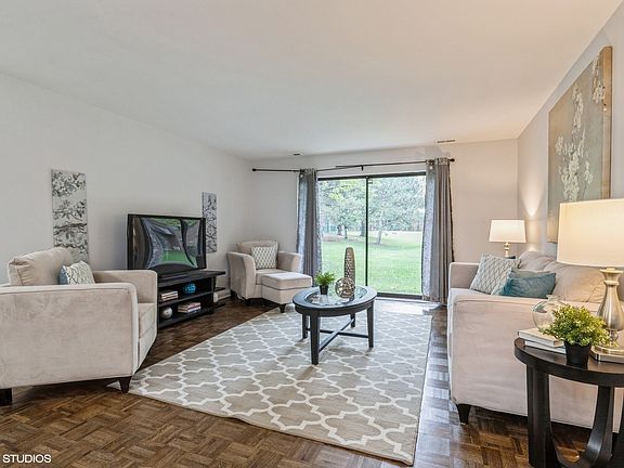 2nd image of 1002 Castilian Ct APT 103