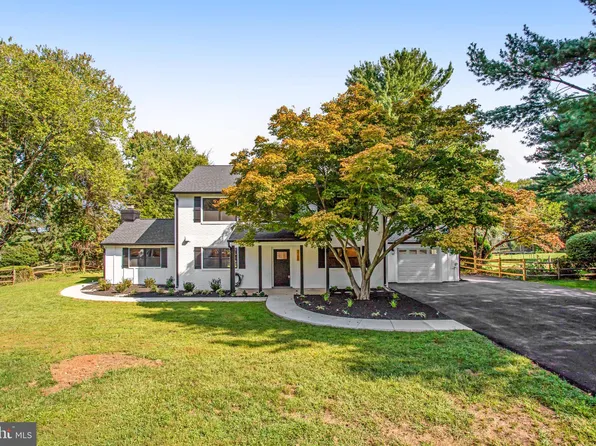 3709 King William Dr, Olney, MD 20832