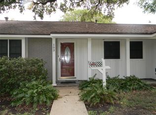 103 Moss St, Lake Jackson, TX 77566
