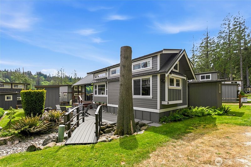 3rd image of 990 S Lake Whatcom Boulevard #36