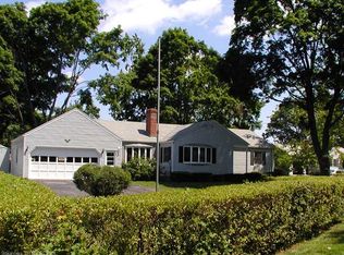 408 Halfway House Rd, Windsor Locks, CT 06096