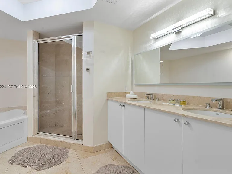 17555 Atlantic Blvd #508 — Photo 49