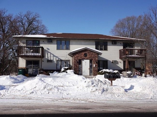 1st image of 611 Crawford Dr