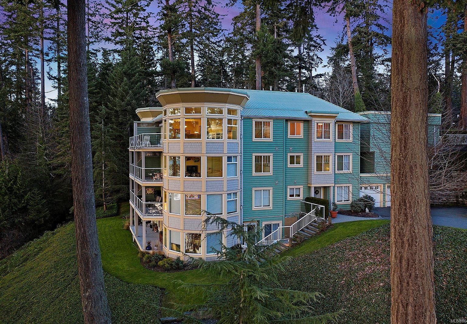 2275 Comox Ave 406, Comox, BC V9M 1X6 Zillow