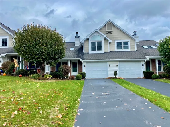 31 Genesee View Trl, Rochester, NY 14623