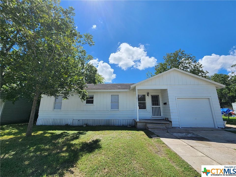 2011 E Crestwood Dr, Victoria, TX 77901 Zillow