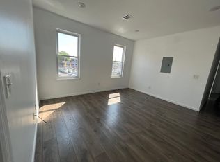 985 Grove St #2L, Irvington, NJ 07111