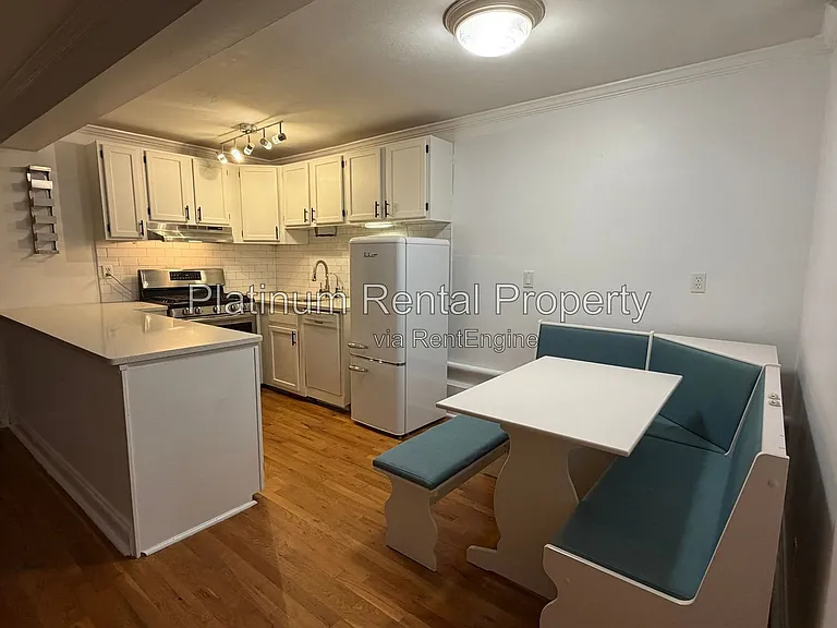 870 Glendale Ter NE #12 — Photo 9