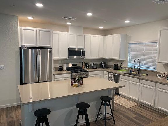 3rd image of 3160 Welton Cir