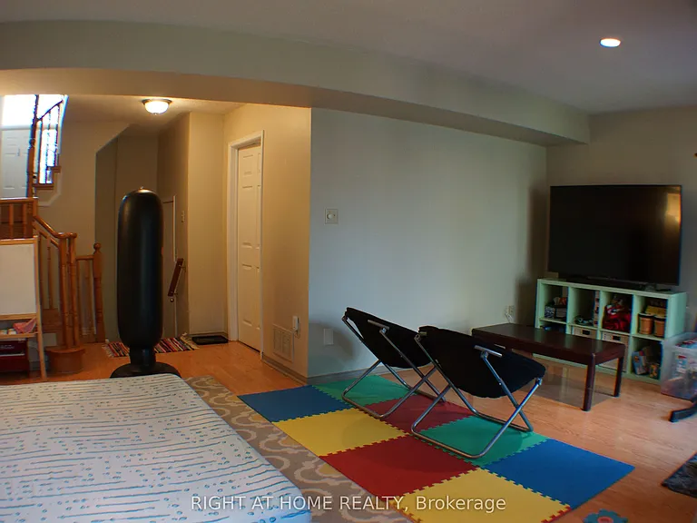 1140 Leewood Dr — Photo 35