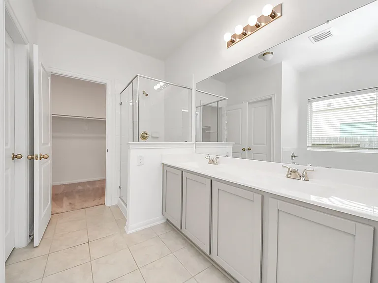 4919 Fairwater Ct — Photo 10