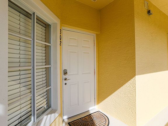 3rd image of 9175 Celeste Dr Unit 302