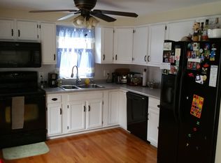 34 Lynde St, Providence, RI 02908