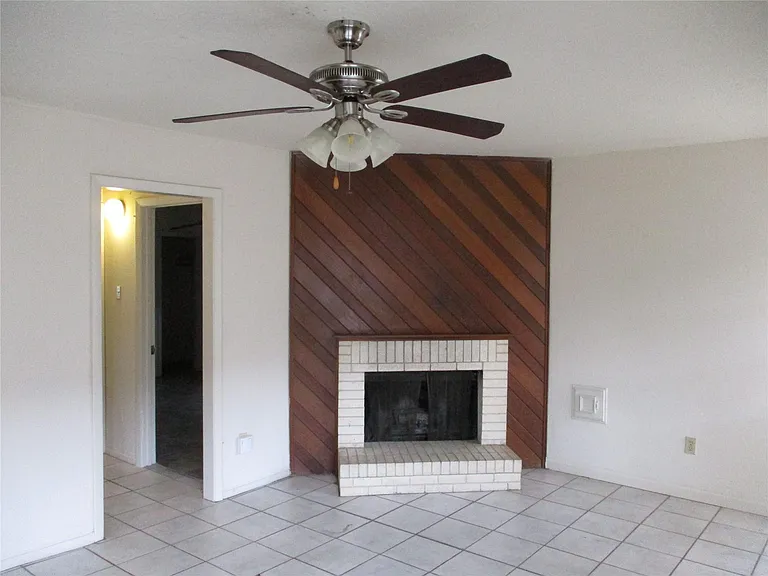 10826 Sugar Hill Dr #B — Photo 31