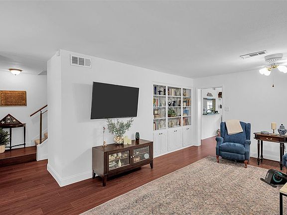 4th image of 13136 Trail Hollow Dr