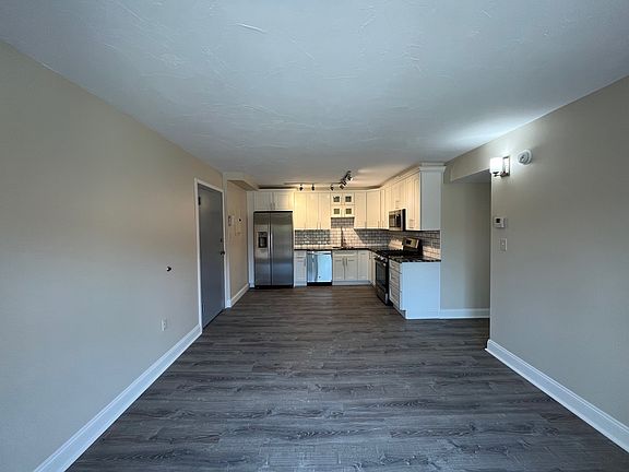 4th image of 5620 Rippey St #306