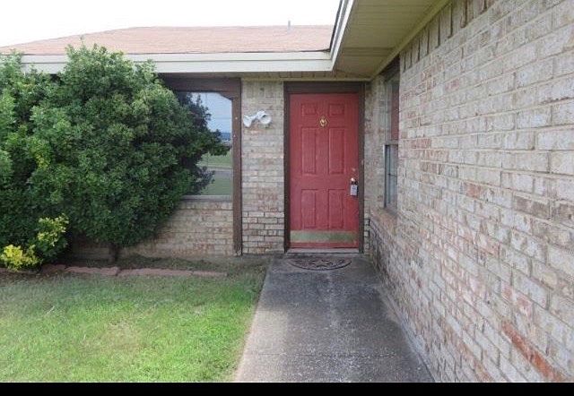 1st image of 1600 City View Dr B #B