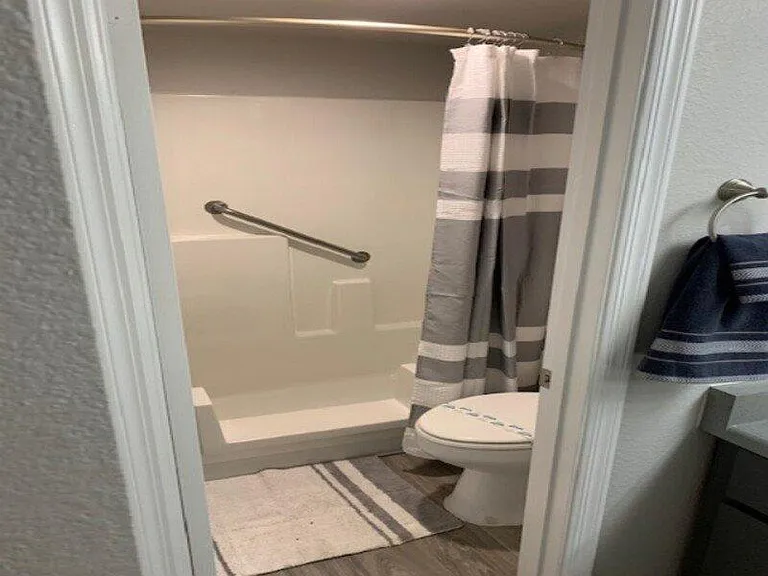 Sun Wood Apartments — Photo 17