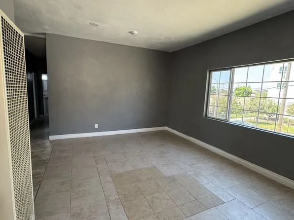 924 S Sunol Dr #1/2, Los Angeles, CA 90023