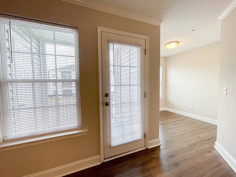Wyngrove Apartments — Photo 33