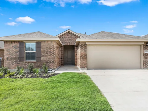 413 Lubbock Dr, Azle, TX 76020