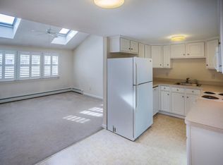 78 Center St APT 2-21, Dennis Pt, MA 02639