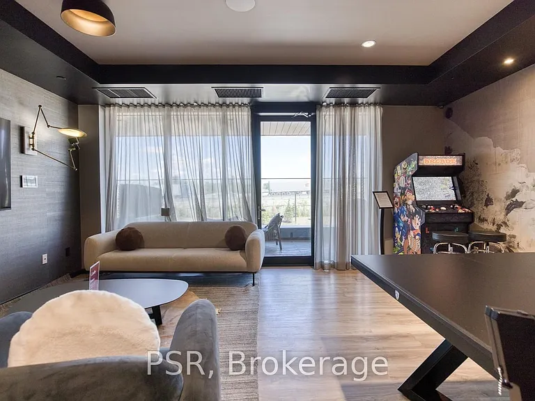 150 Hollywood Ct #617 — Photo 39