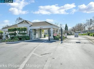 371 Central Park Pl, Brentwood, CA