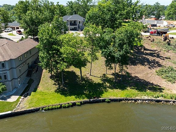 3rd image of 1197 Darwin Dr