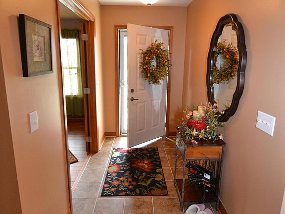 3rd image of 5574 Knollbrook Dr #8