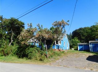 6 Robbins Rd, Hampton, CT 06247