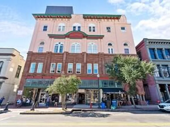 21 N Front St #2D2, Wilmington, NC 28401