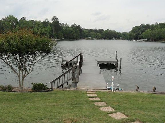 4th image of 227 Tahoe Ct