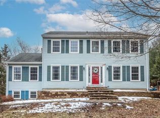 2 Bonnie Vu Ln, New Milford, CT 06776