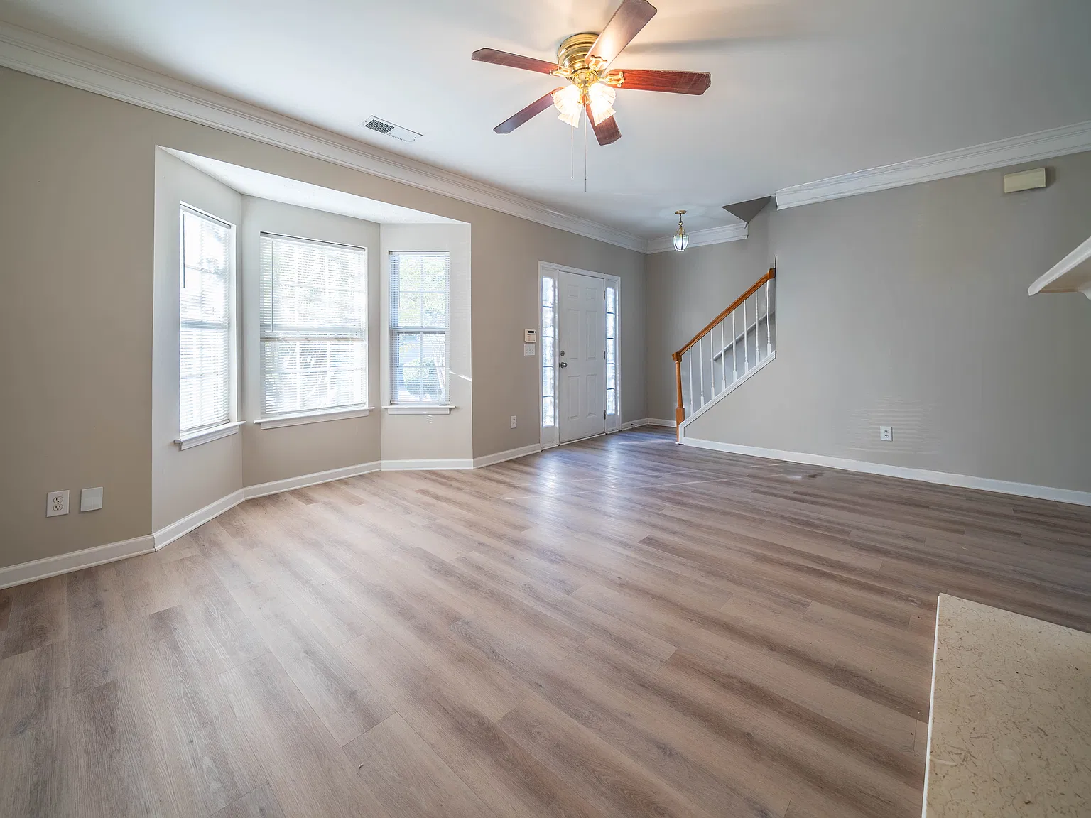 2 bed, 2.5 bath, 1438 sqft, $1,575 — Photo 3