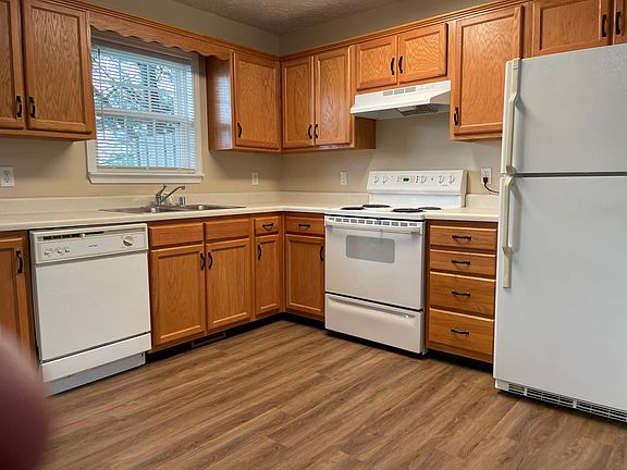 kitchen and washer dryer hook up to left of picture