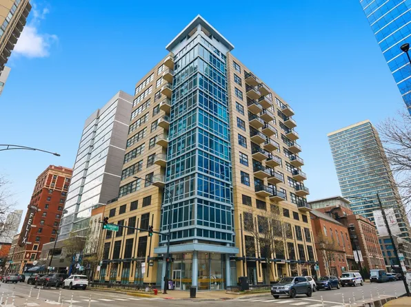 101 W Superior St APT 904, Chicago, IL 60654