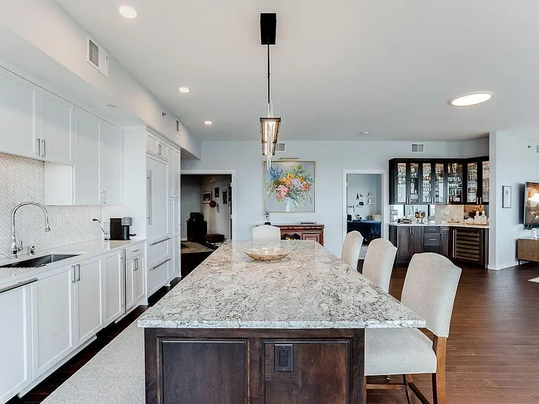 1240 S 2nd St #1601 — Photo 7