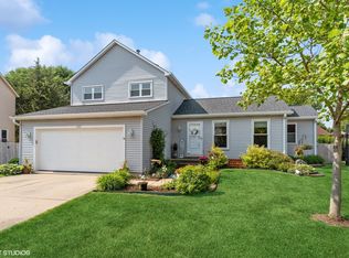 409 Gardenia Ln, Buffalo Grove, IL 60089