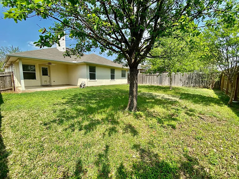 228 Chandler Crossing Trl — Photo 24