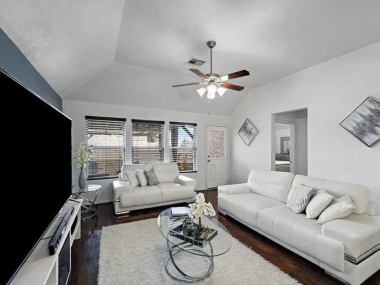 18523 Windy Stone Dr — Photo 12