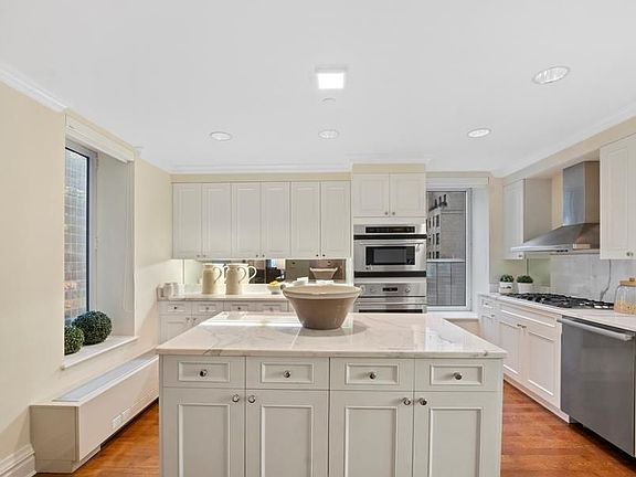 5th image of 502 Park Ave APT 19A