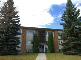 5912 113a St NW, Edmonton, AB T6H 1A8