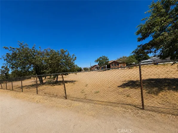 8511 C Ave, Hesperia, CA 92345